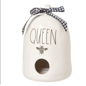 Rae Dunn Queen Bee Birdhouse - White